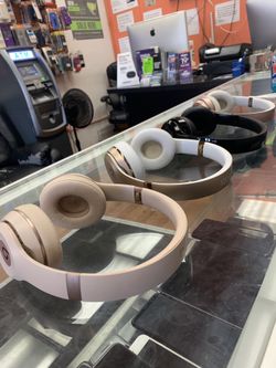 Beats solo 3 wireless headphone Mint