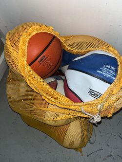 Mesh Bag with Youth Basketballs