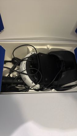 Original PSVR (headset and controllers)