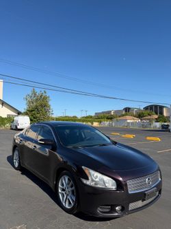2010 Nissan Maxima SV