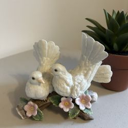 Vintage Homco White Porcelain Doves Birds Figurine Home Interior #1453-Collectible Grandmas House