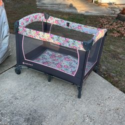 Pack N Play Pink And Gray Nice 