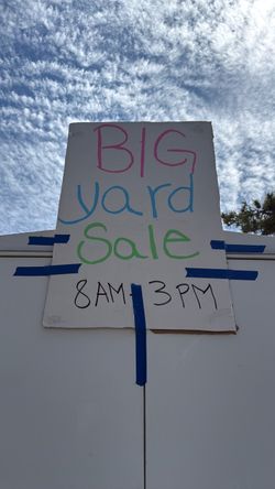 Yard sale Monterey Park