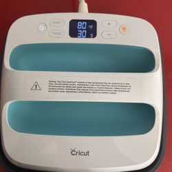 Cricut LesyPress CHPIBOO