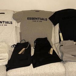 ESSENTIAL SHIRTS & SHORTS((FREE ITEMS WITH PURCHASE)