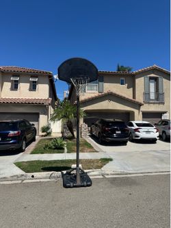 Basketball rim free