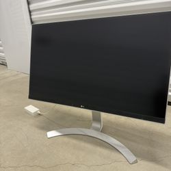 LG 27UD88-W 27" 4K UHD LED LCD Monitor