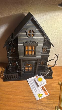 Halloween wood led black house