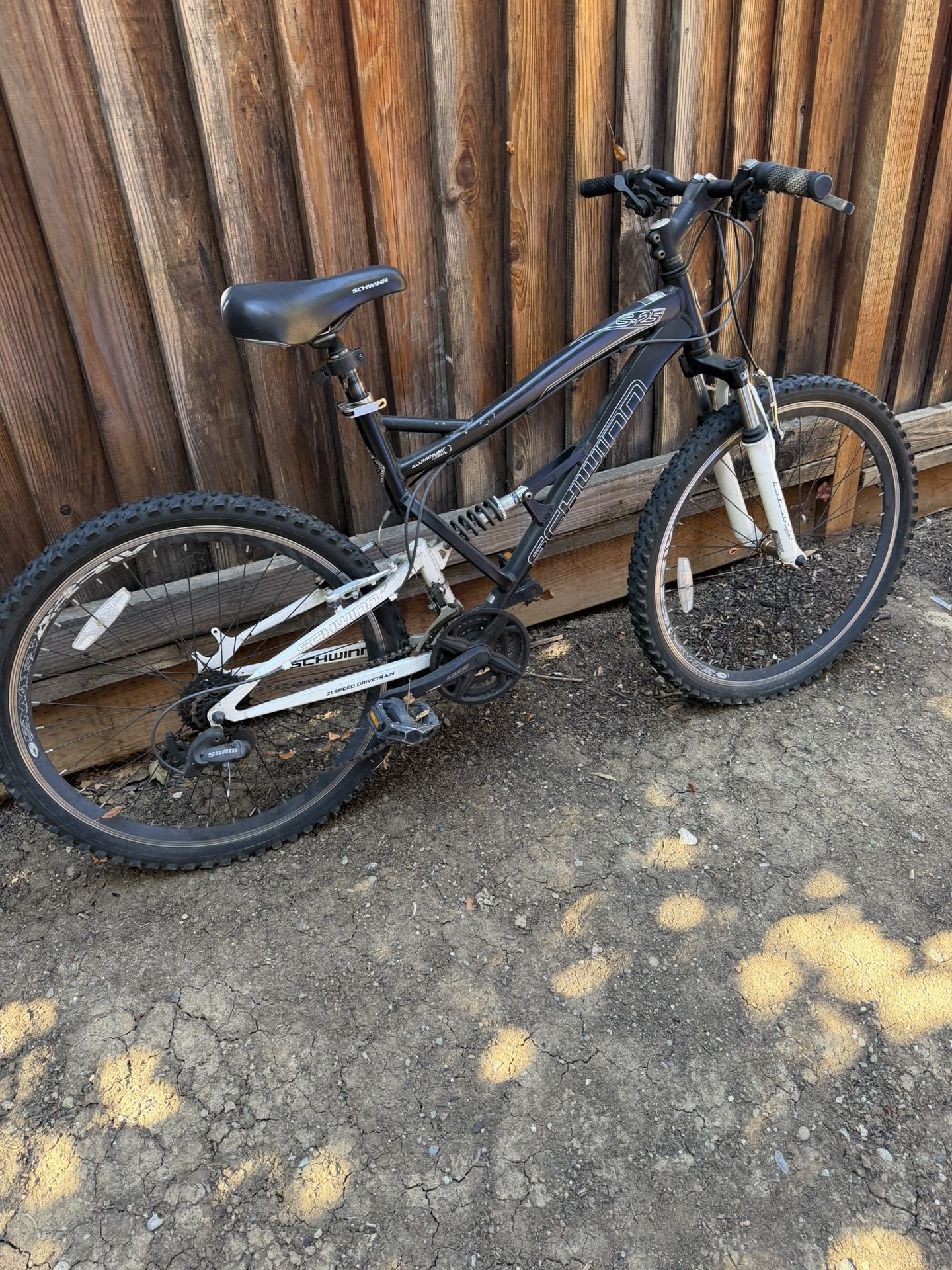 Schwinn S25 Mountain bike