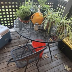 Sturdy Table And 2 Chairs Outside Or Inside 