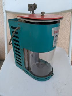 VINTAGE BENZOMATIC PROPANE LANTERN