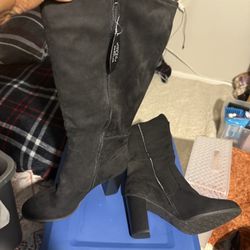 Women’s Boots Size 12