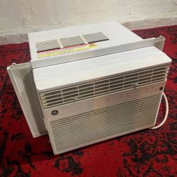 LARGE Airconditioner AC Window 10000 BTU Unit Cooling