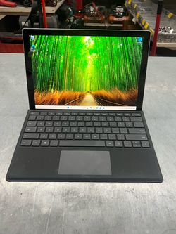 Microsoft Surface Pro 5 model 1796 w/ Keyboard