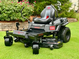 Toro 54 in. TimeCutter Max Havoc Zero Turn Mower 23HP Kawasaki - 14 Hours Like New