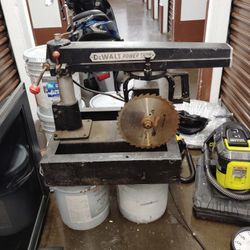 DeWalt Old School Table Saw
