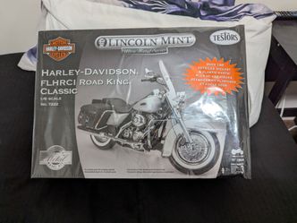 Lincoln Mint Testors Harley-Davidson FLHRCI Road King Classic 1/6 Scale Metal Model Kit