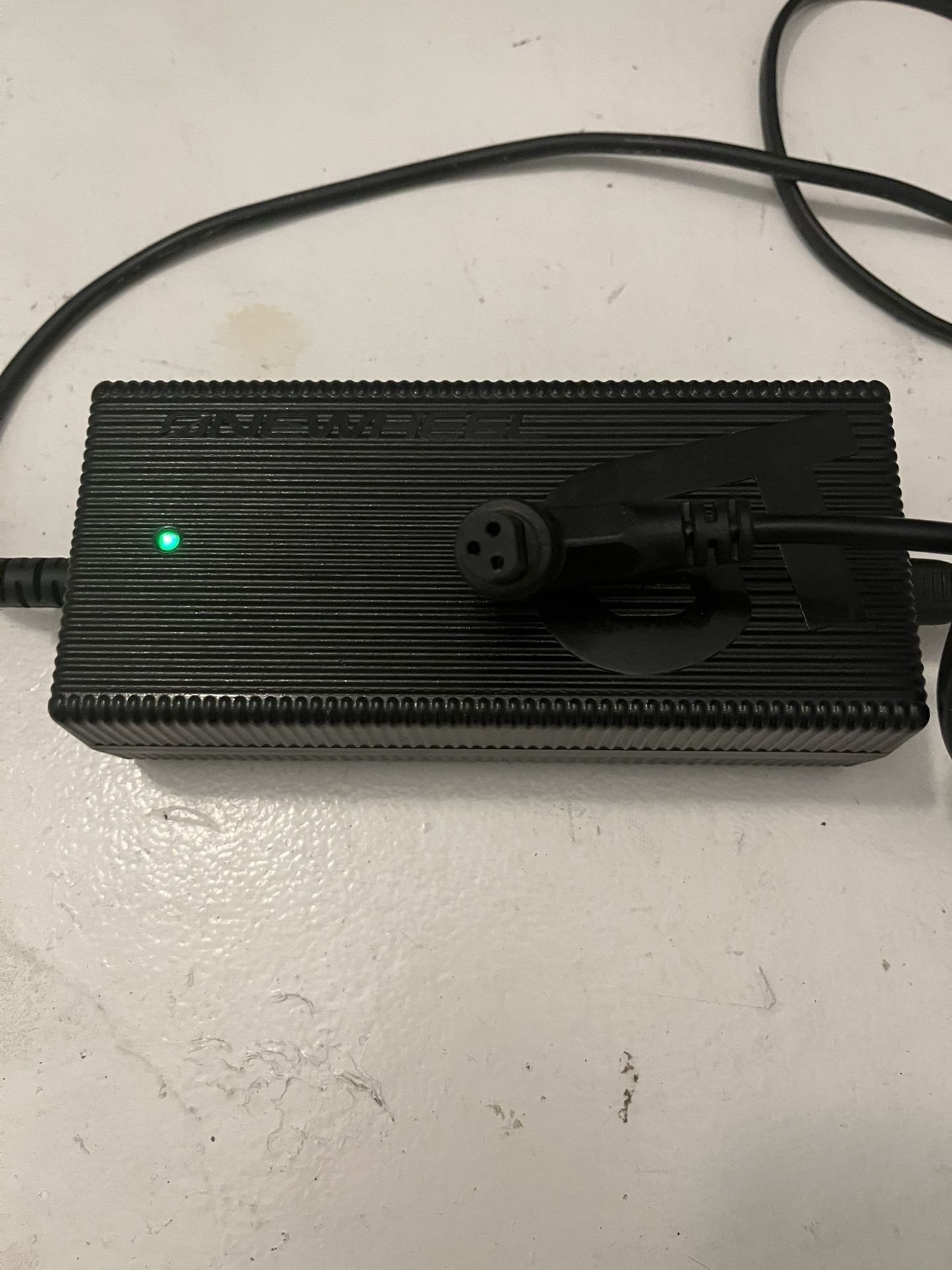 Gt One Wheel Charger