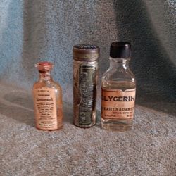 3 Old Antique Medicine Bottles: Vaseline Camphor Ice, Excelsior Liniment, Glycerin Kastein & Damsteegt From Waupun, WI Drug Store 
