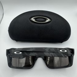 Oakley Sun Glasses 