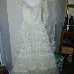 Vintage 1950s Wedding Dress With Vale