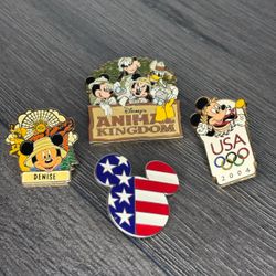Disney Mickey Mouse Pins Animal Kingdom 2004 Olympics USA Flag Icon