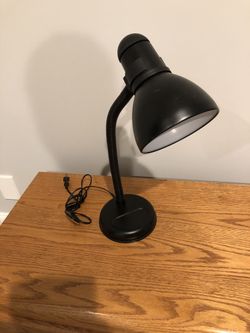 Desk lamp
