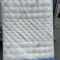 Luxury Saatva & Tempur-Pedic Mattresses – 50-80% Off!     •    Brand New, Minor Blemishes (Nothing That Affects Comfort)     •    King, Queen, Full, T