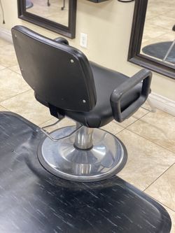 Salon Chair