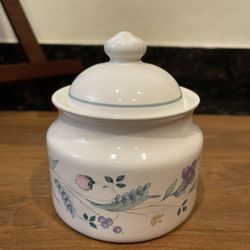 Pfaltzgraff April Sugar with lid