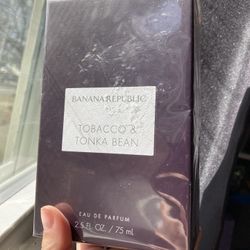 Banana Republic Tobacco And Tonka Bean