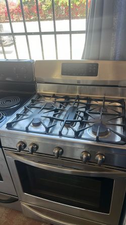Used Gas Stove 5 Burner 3 Months 507 Ming Ave