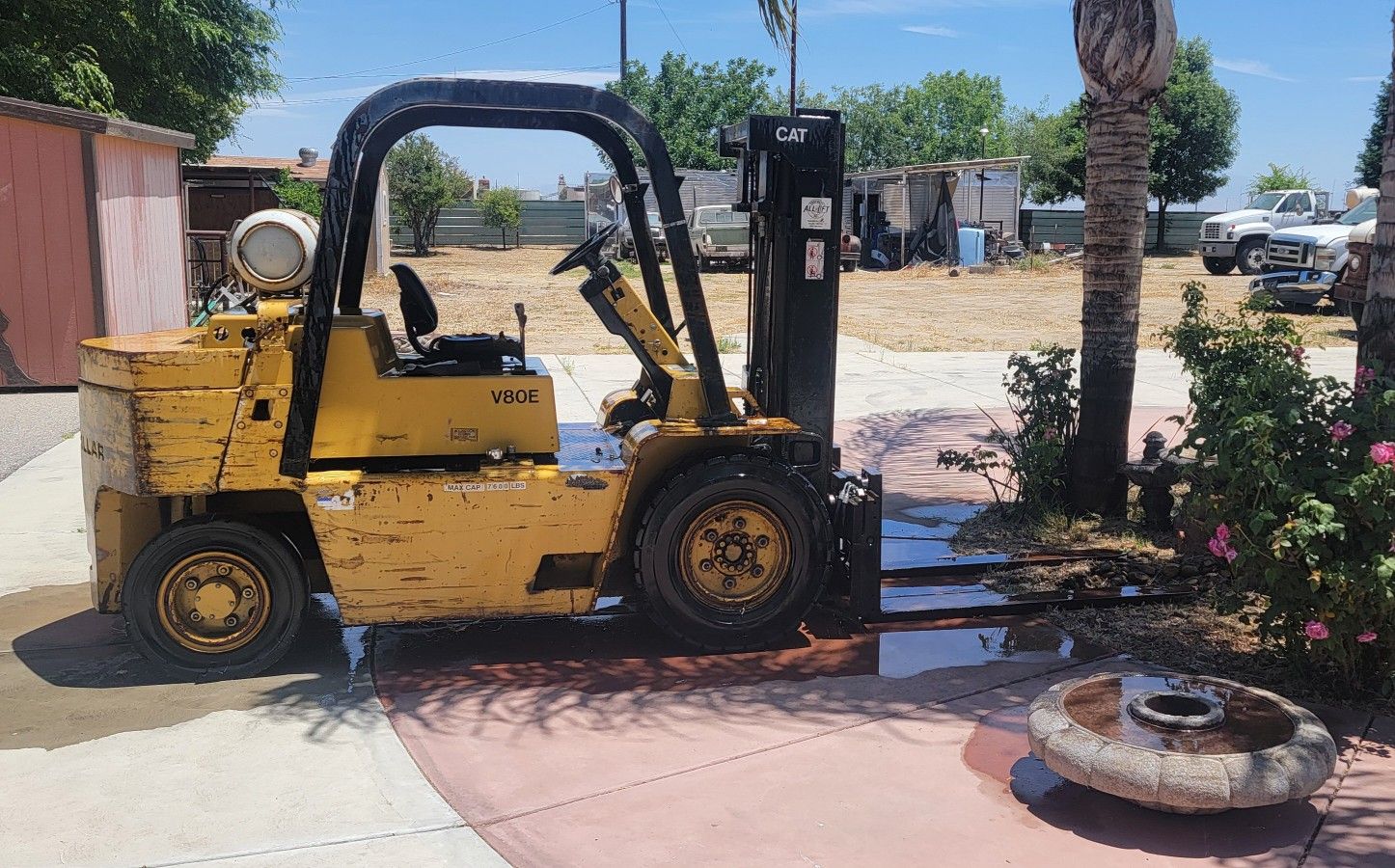 8000 Pound Capacity Caterpillar Forklift