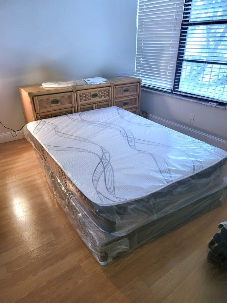 NEW FULL SIZE SET MATTRESS AND BOX SPRING 2PCS
