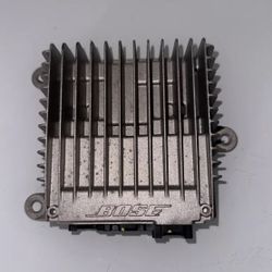 2011-2015 Chevy Volt Bose Amplifier 