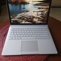 Microsoft Surface i7 8gb Ram 256gb SSD Drive 13" Touchscreen Detachable Tablet Nvidia GPU
