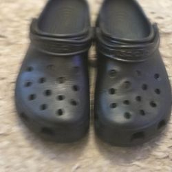 Crocs Size 6