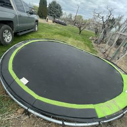 14ft Trampoline 