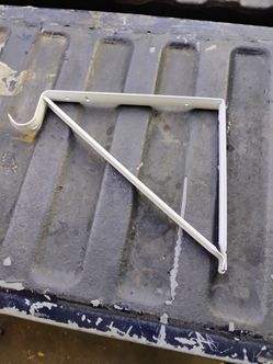 Shelf hangers