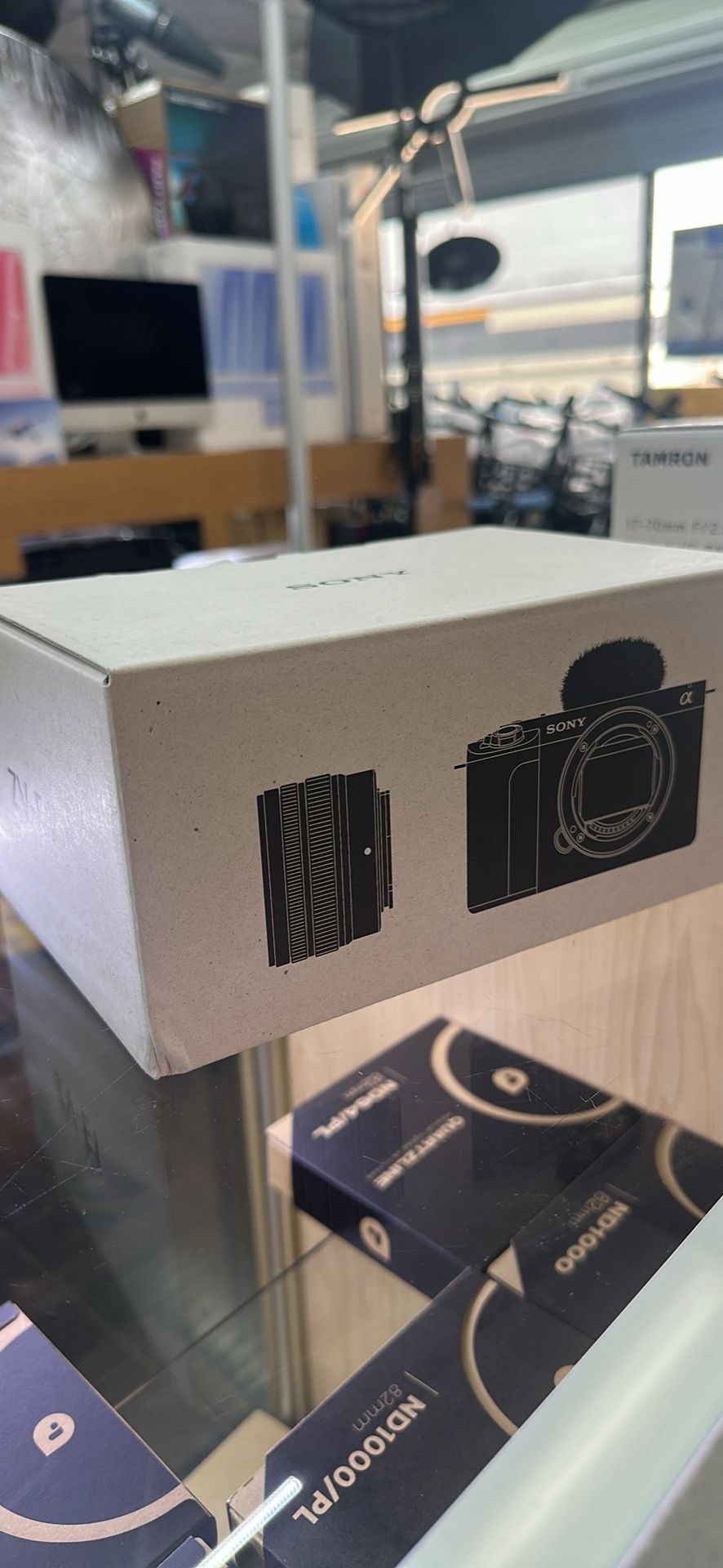 Sony ZV-E1 Mirrorless Camera with 28-60mm f/4-5.6 Lens