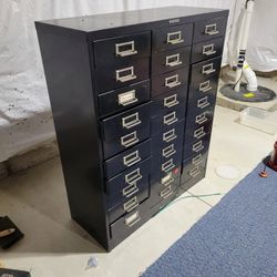 File Cabinet - Multi Drawer - SteelMaster