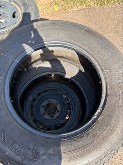 5 continental tires  LT 275/65 R 18   123/12OS