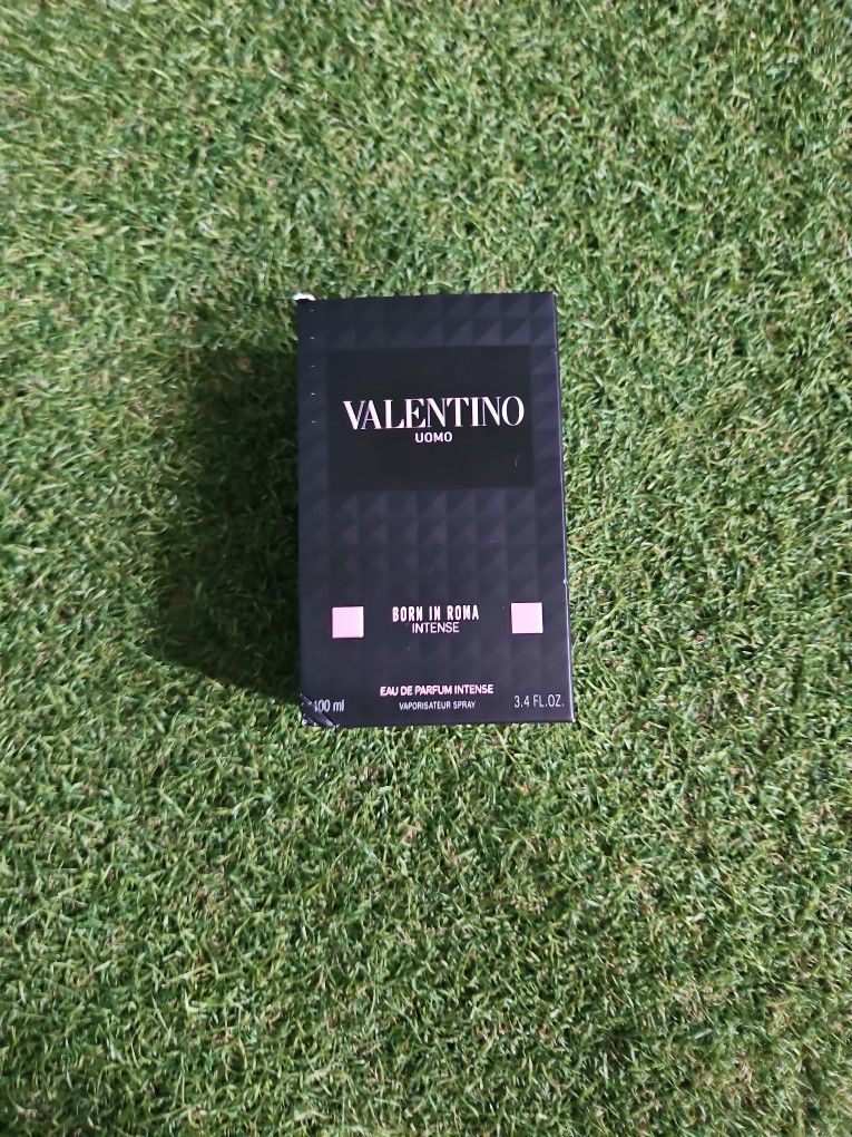 Valentino Uomo Born In Roma Intense