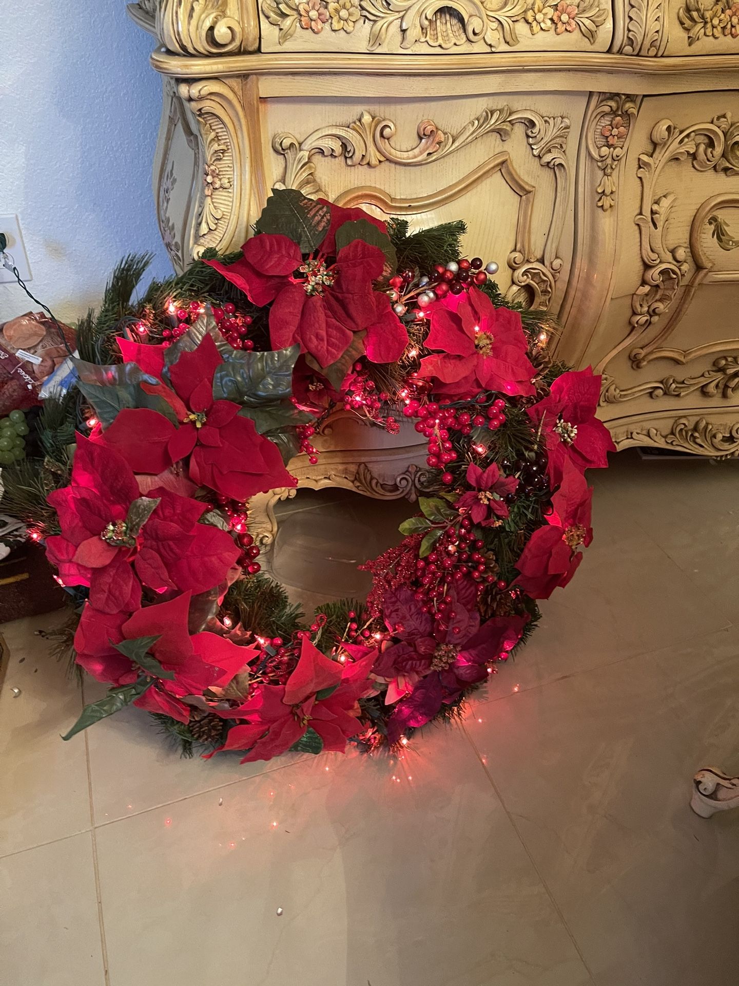 LRge Wreath 29” 