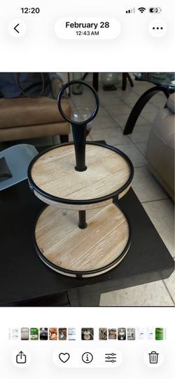 Two-tier tray