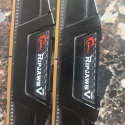 16 GB DDR4 RAM.