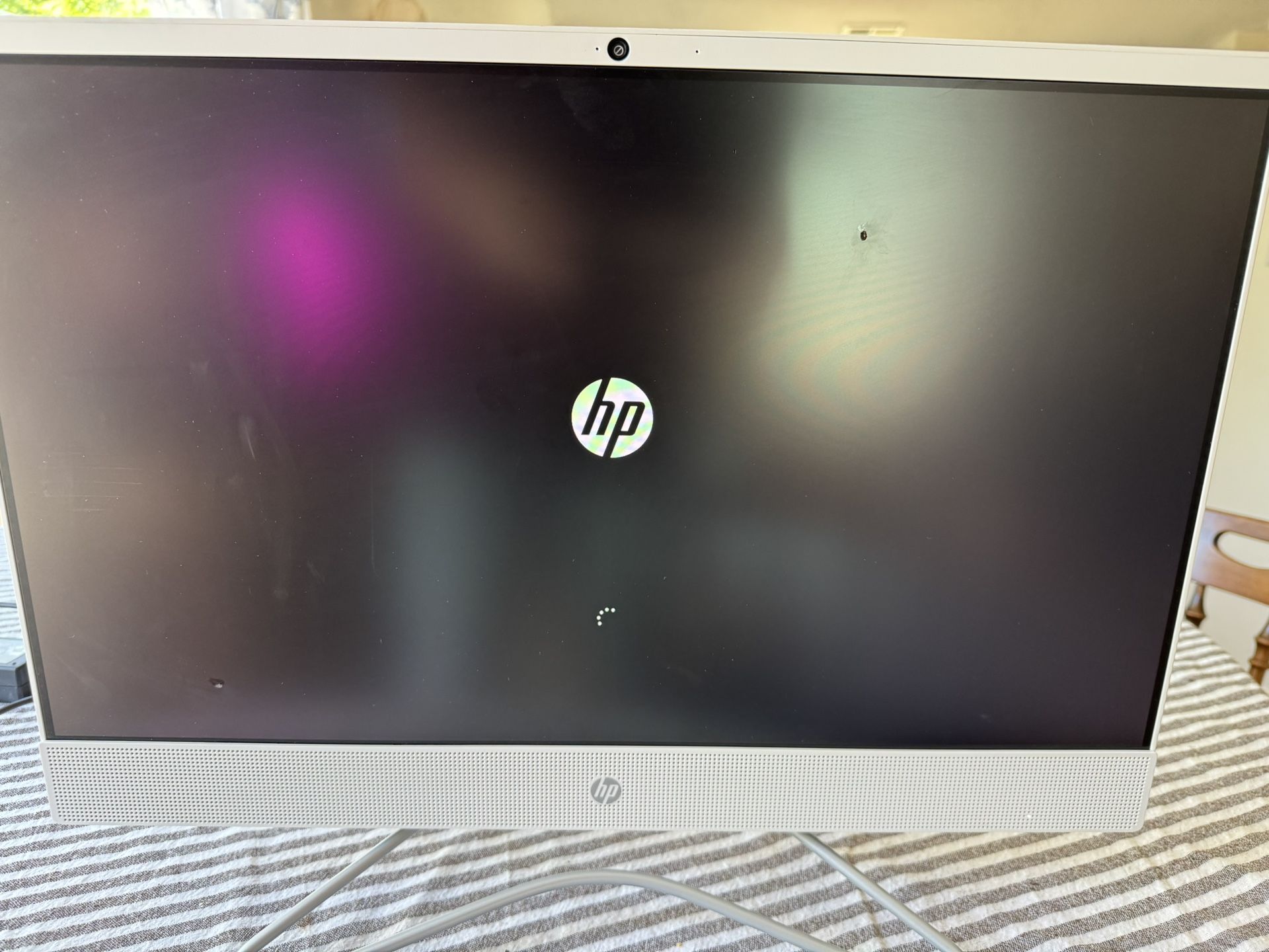 HP All In One 24 F0046