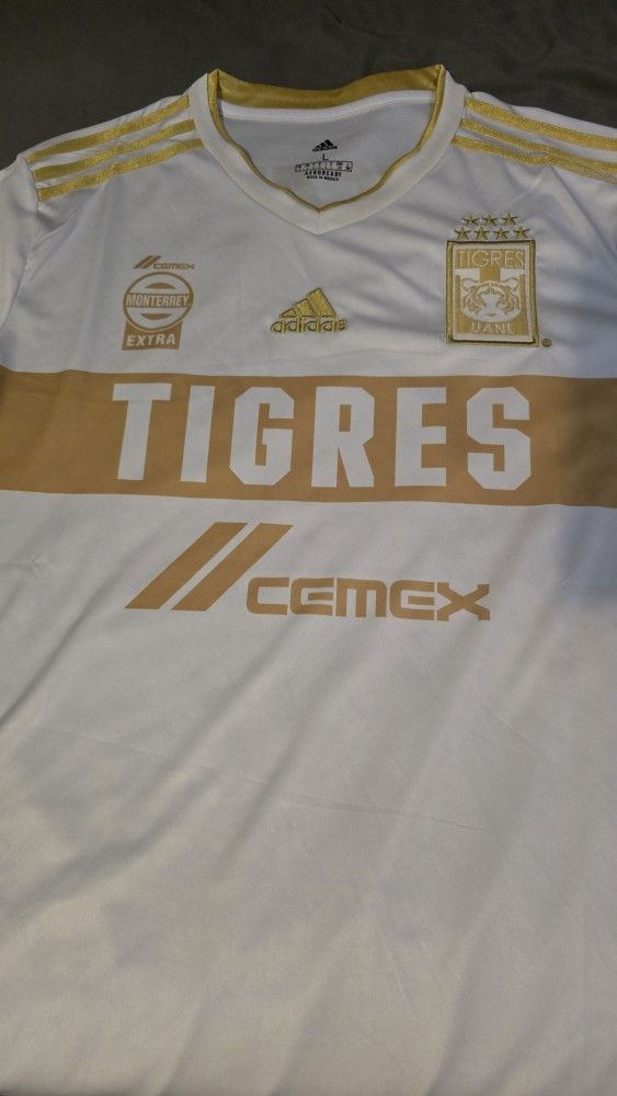 Tigres Jersey