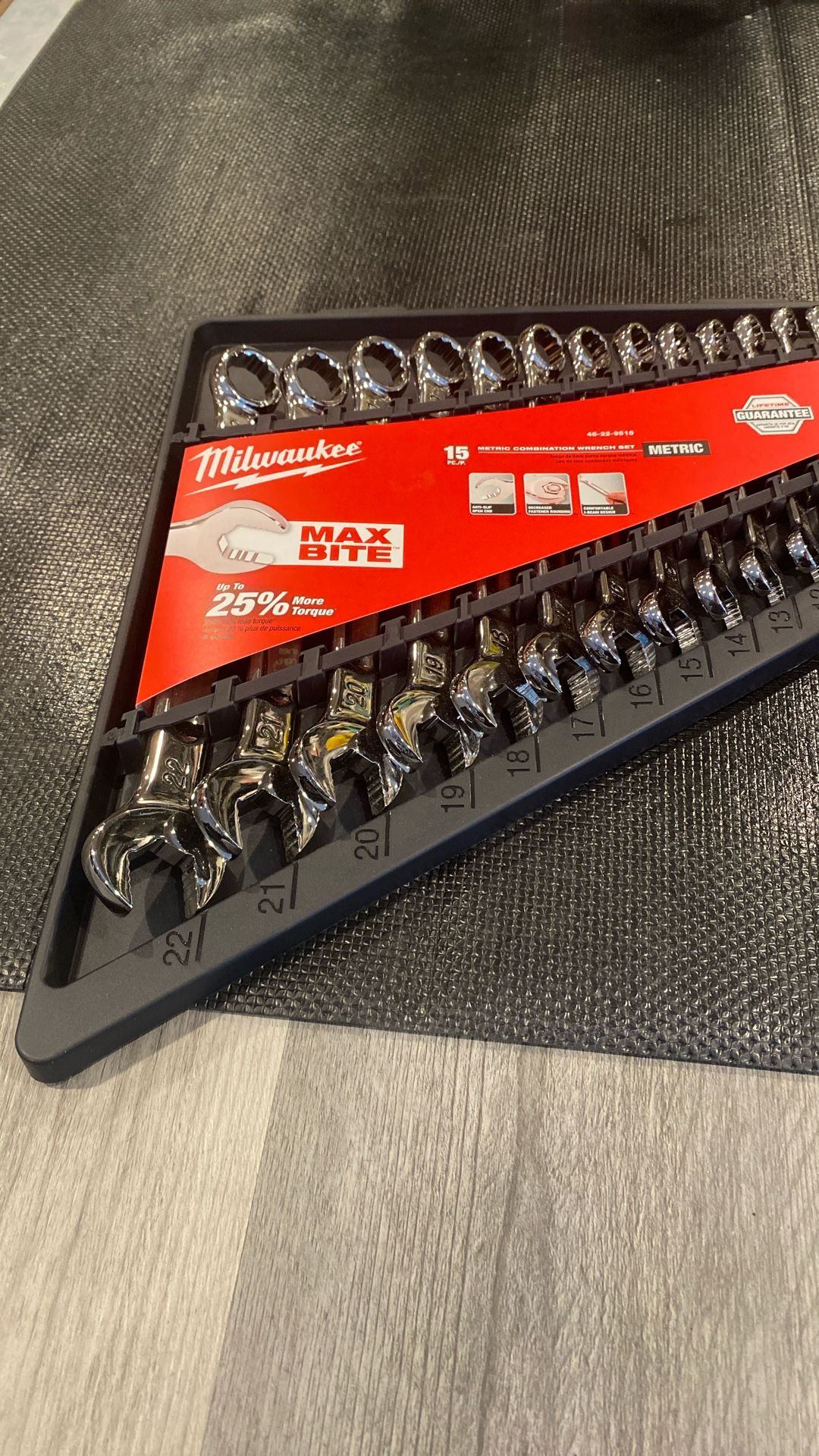 Milwaukee 15pc Metric. Combination Wrench Set