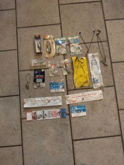 Fishing Tackle Lot – Lures, Hooks, and Leaders